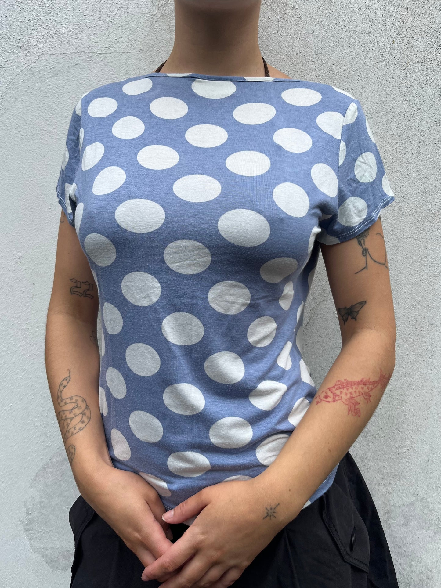 blue polka dot top