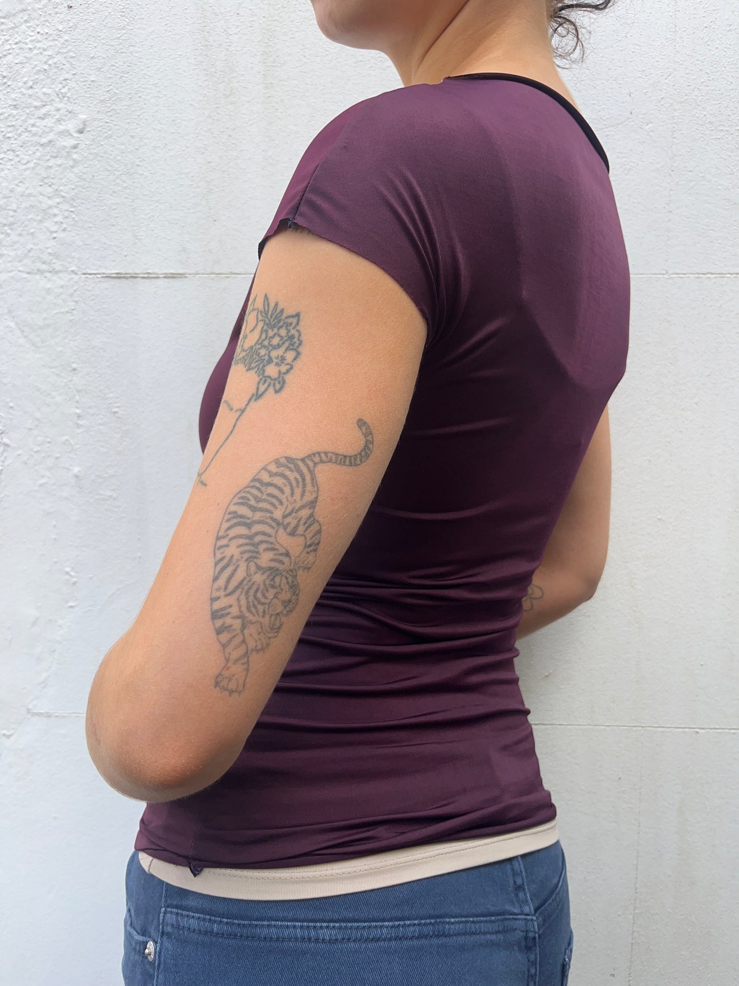 slouch eyelet top in plum
