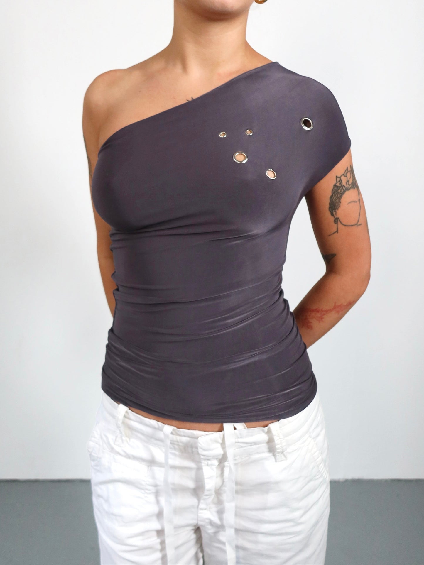 one shoulder eyelet top in slate