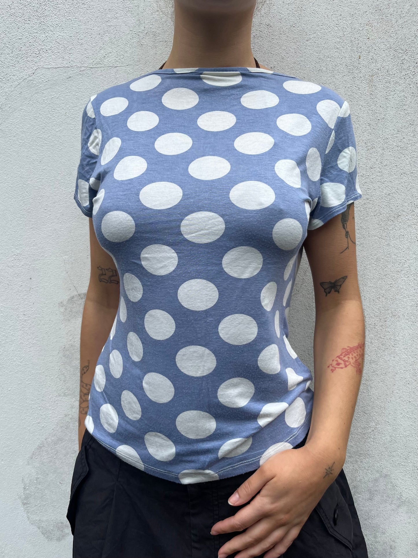 blue polka dot top