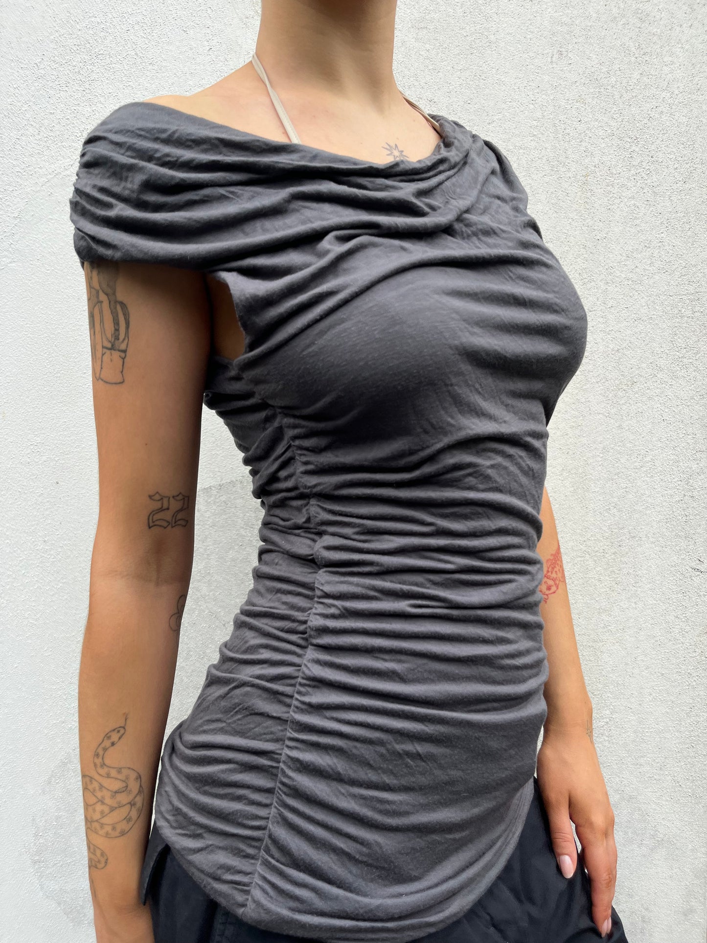 grey asymmetric top