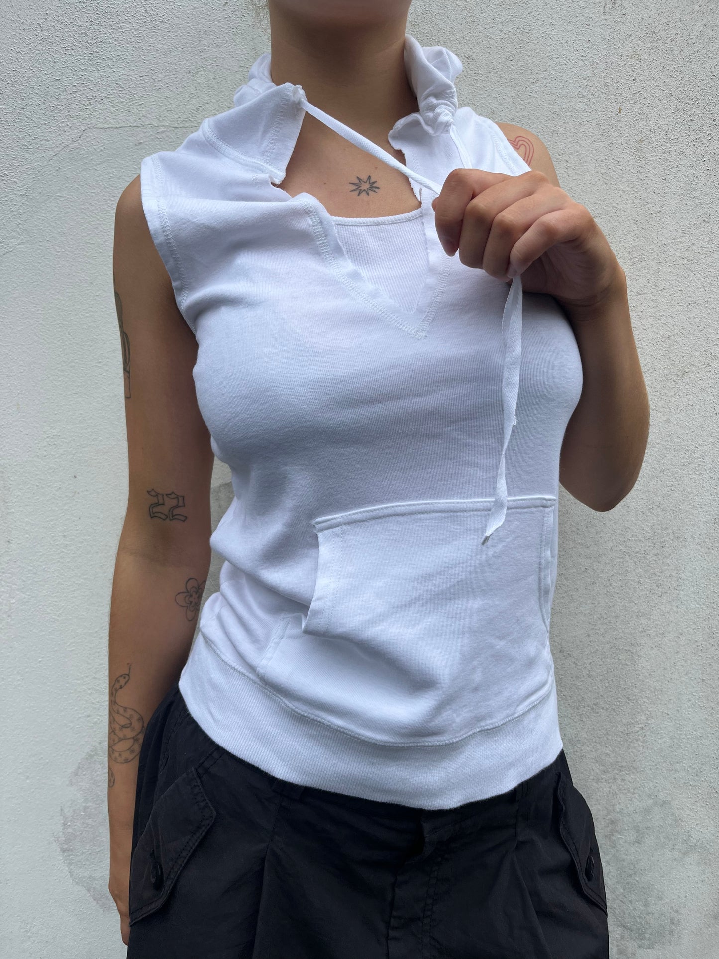 white hoody top
