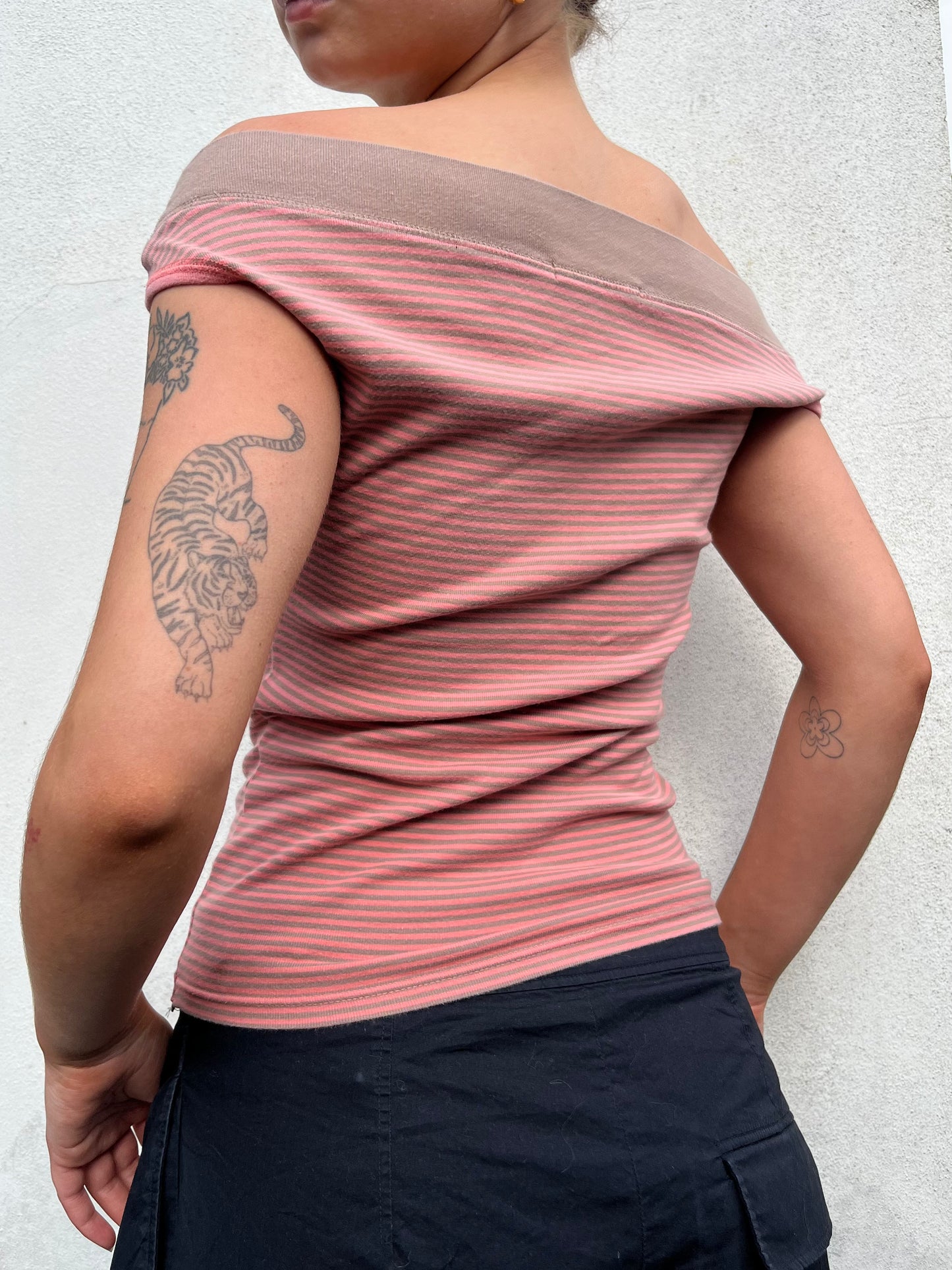pink and brown stripy top