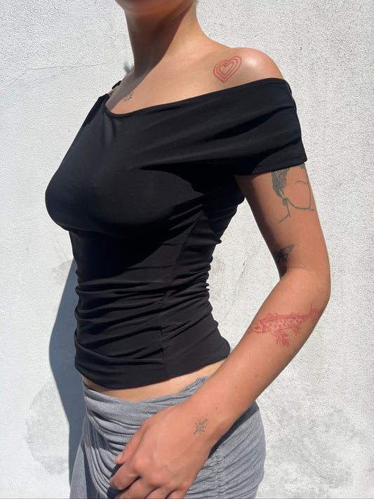 black asymmetric top