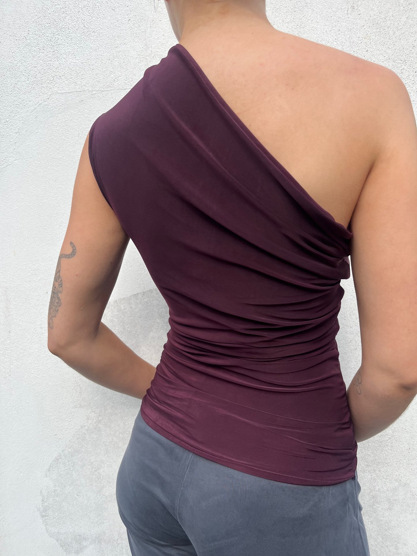 one shoulder eyelet top in plum