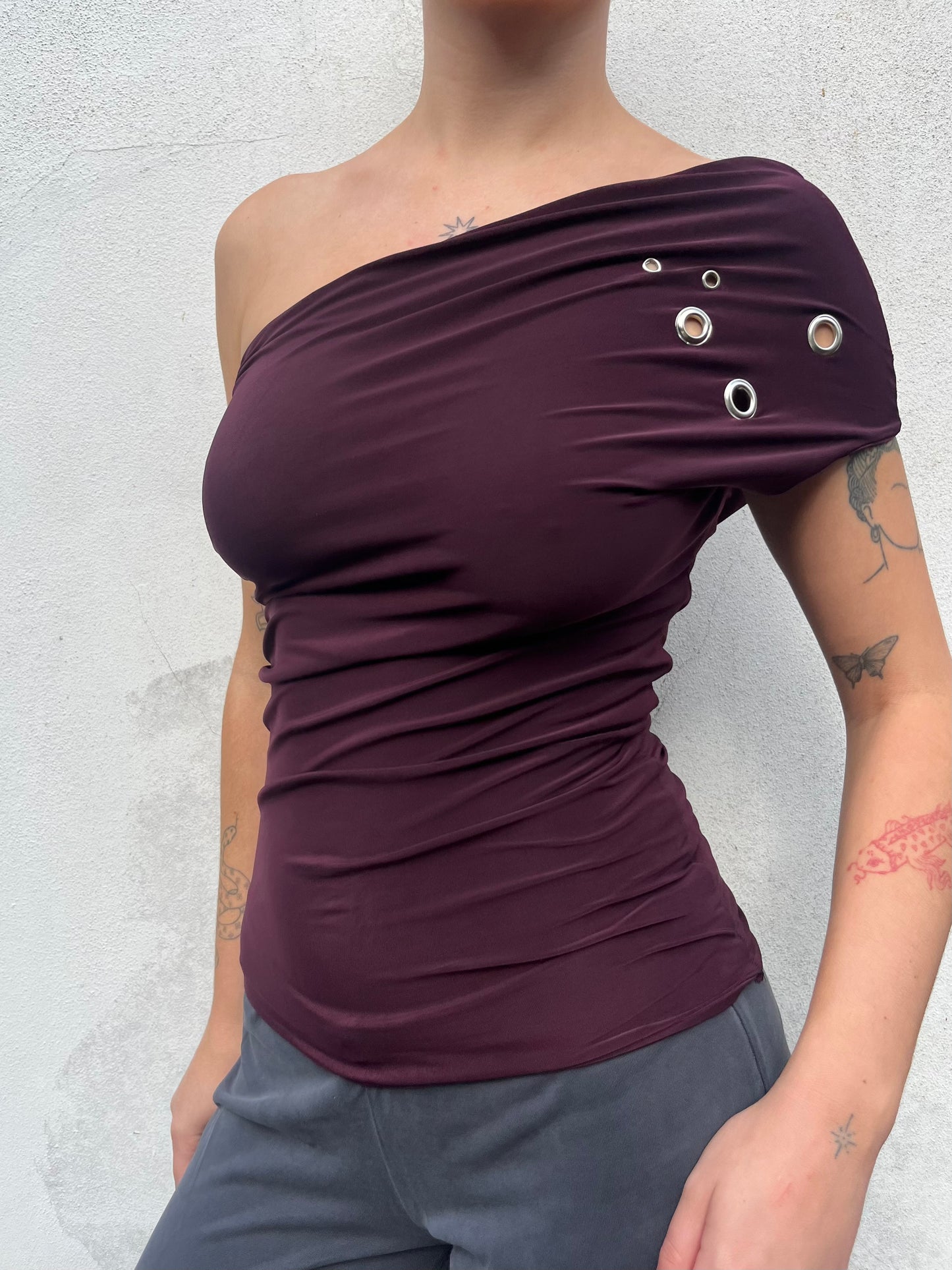 one shoulder eyelet top in plum