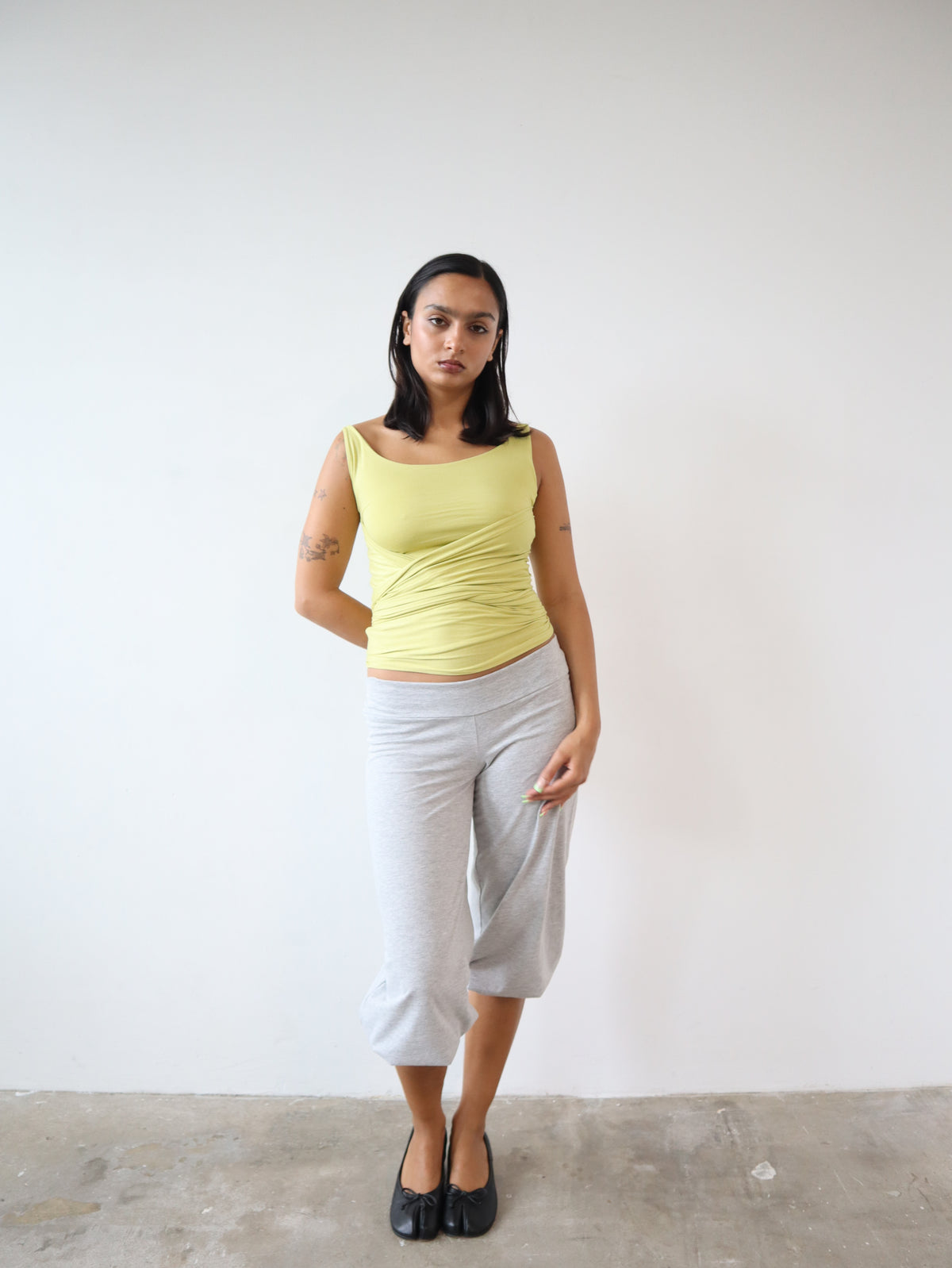 drape top in pear