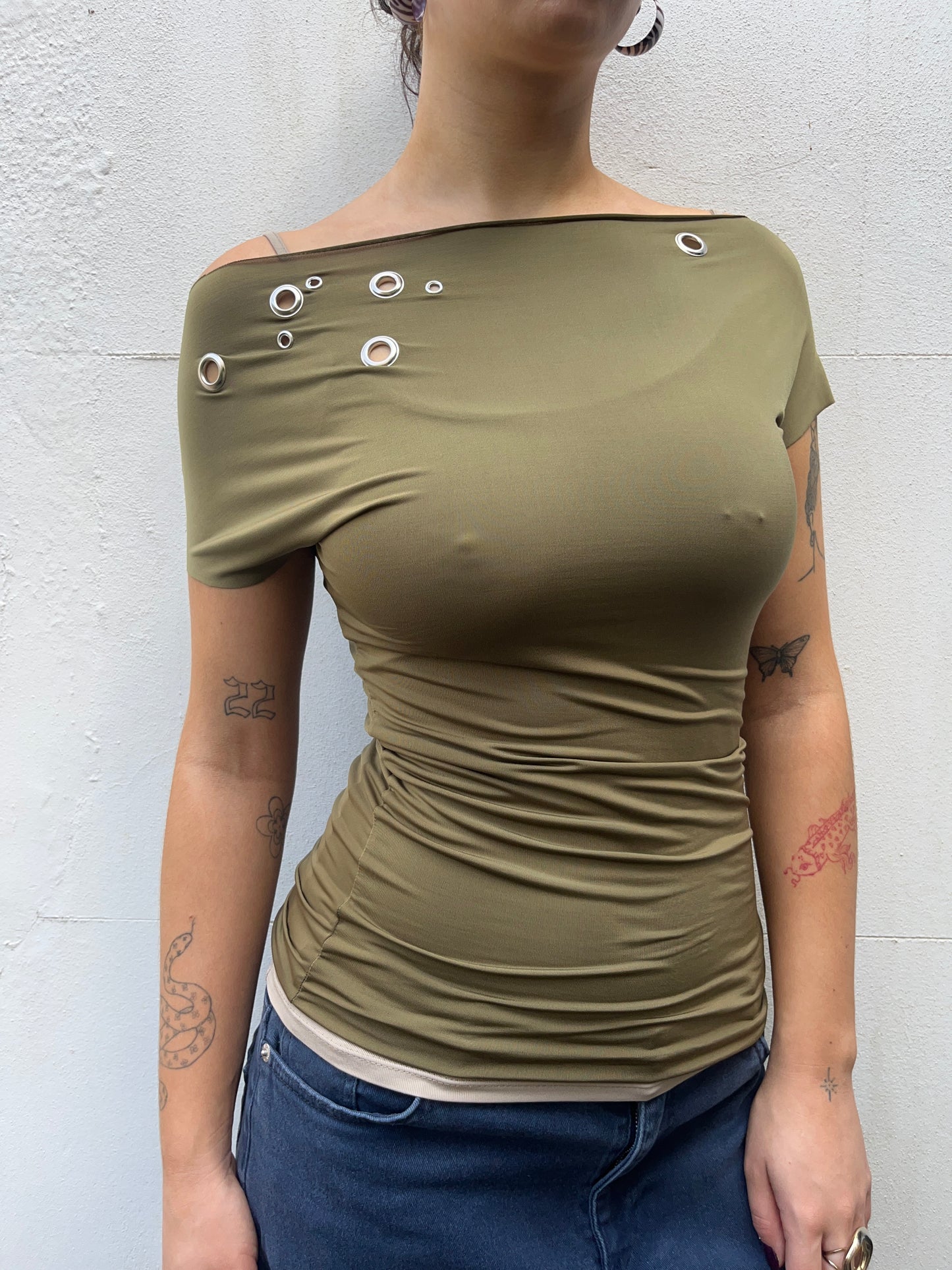 slouch eyelet top in olive