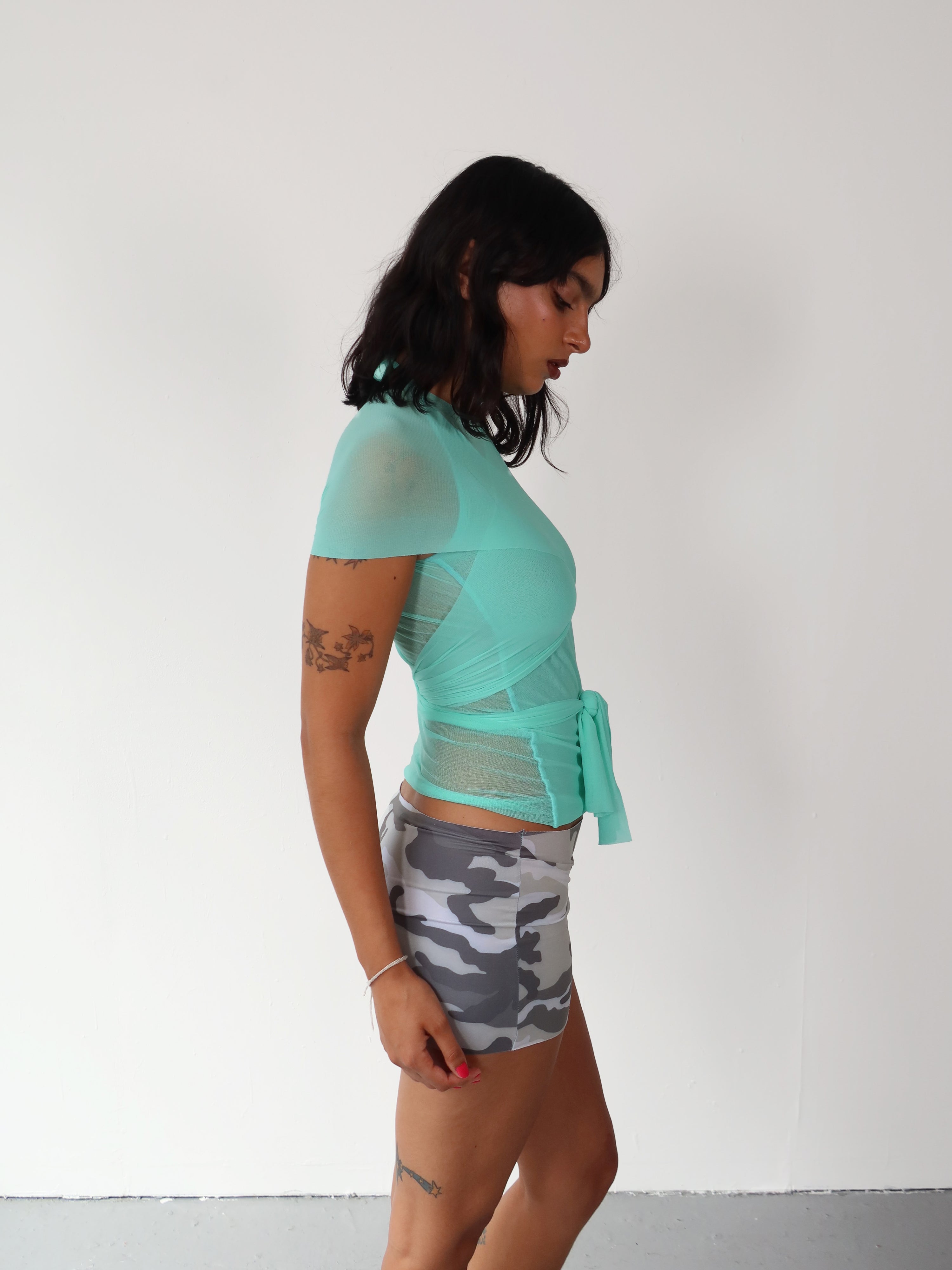 knot top in aqua mesh