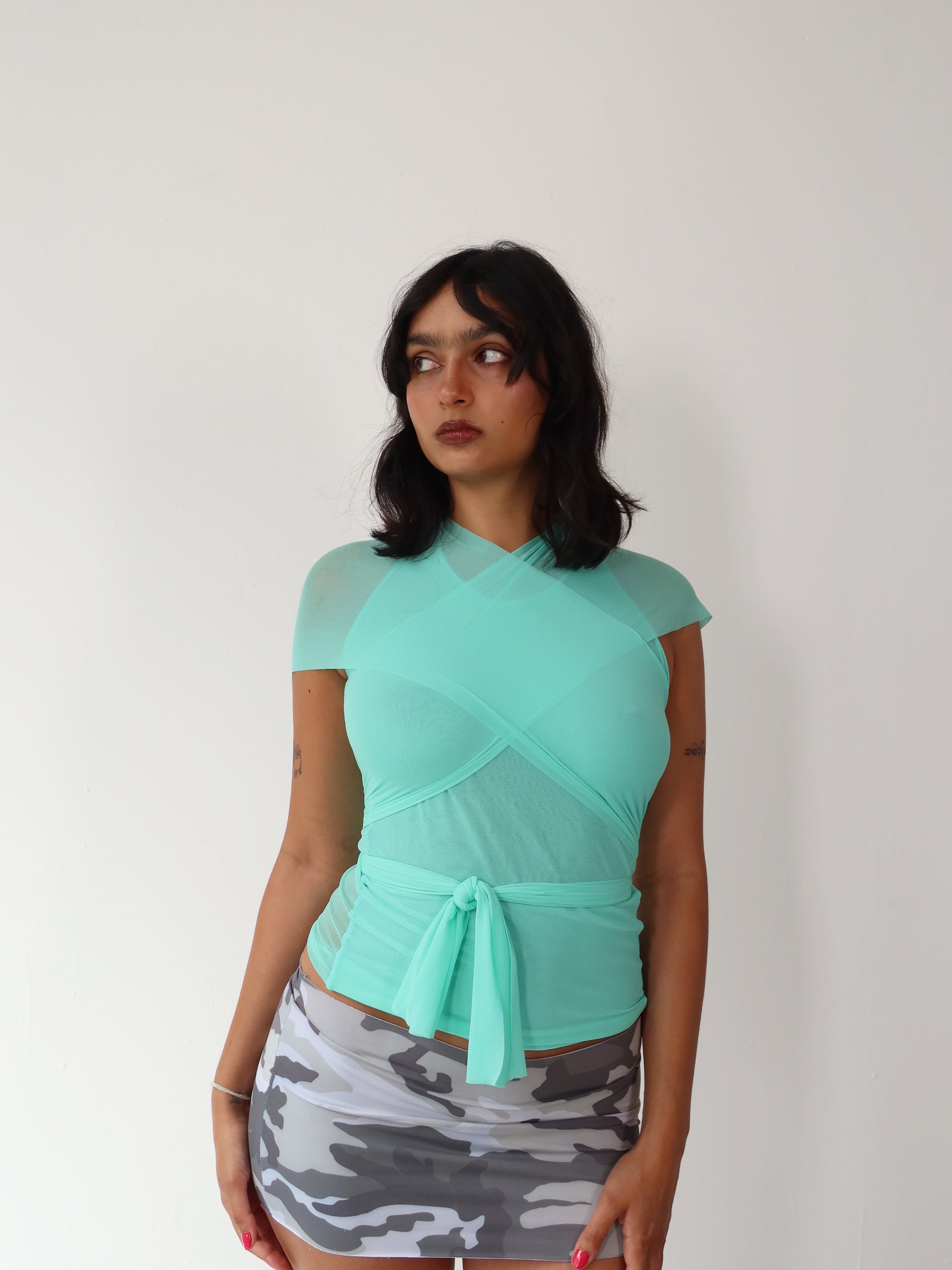 knot top in aqua mesh