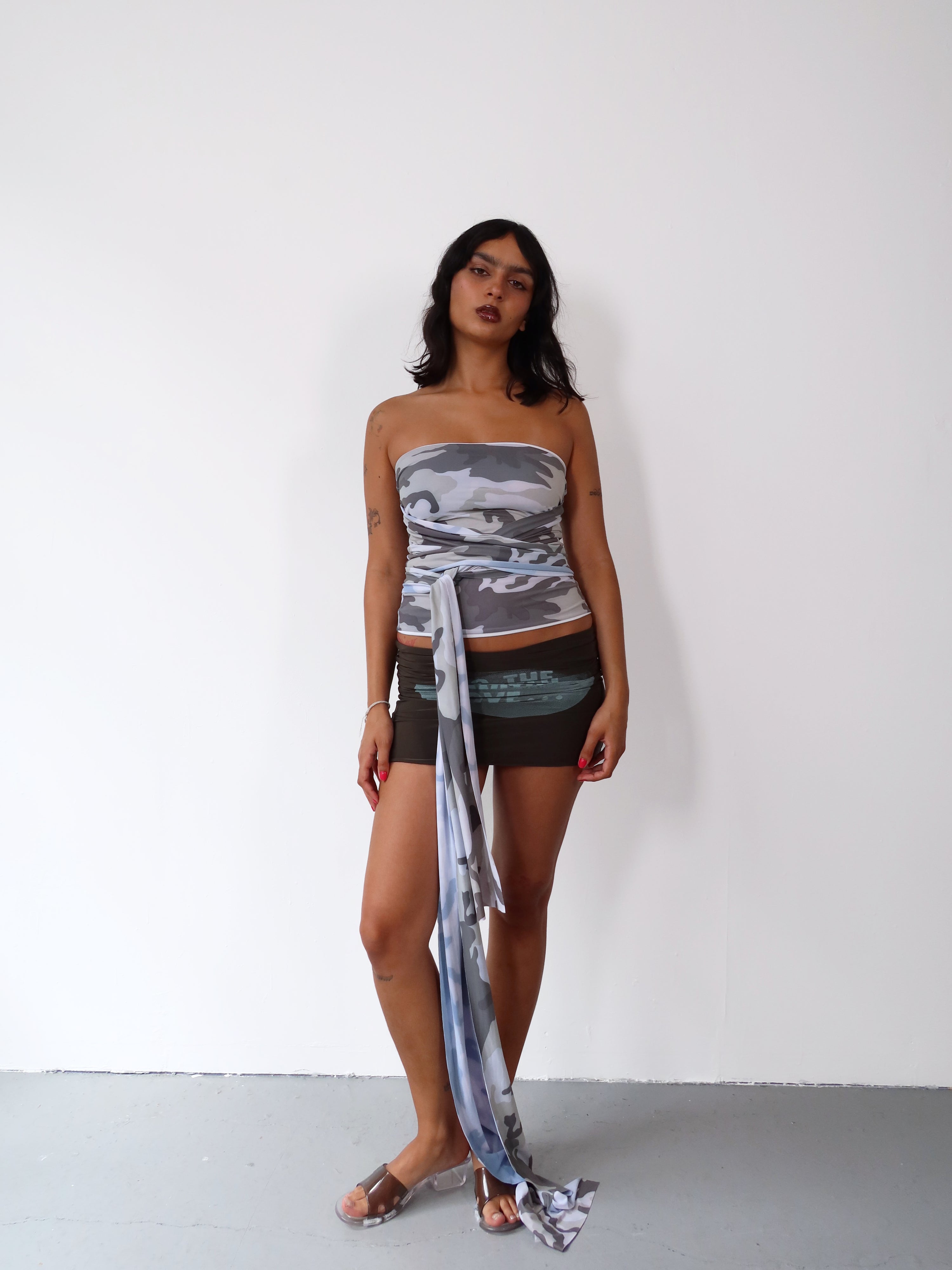 wrap top in grey camo