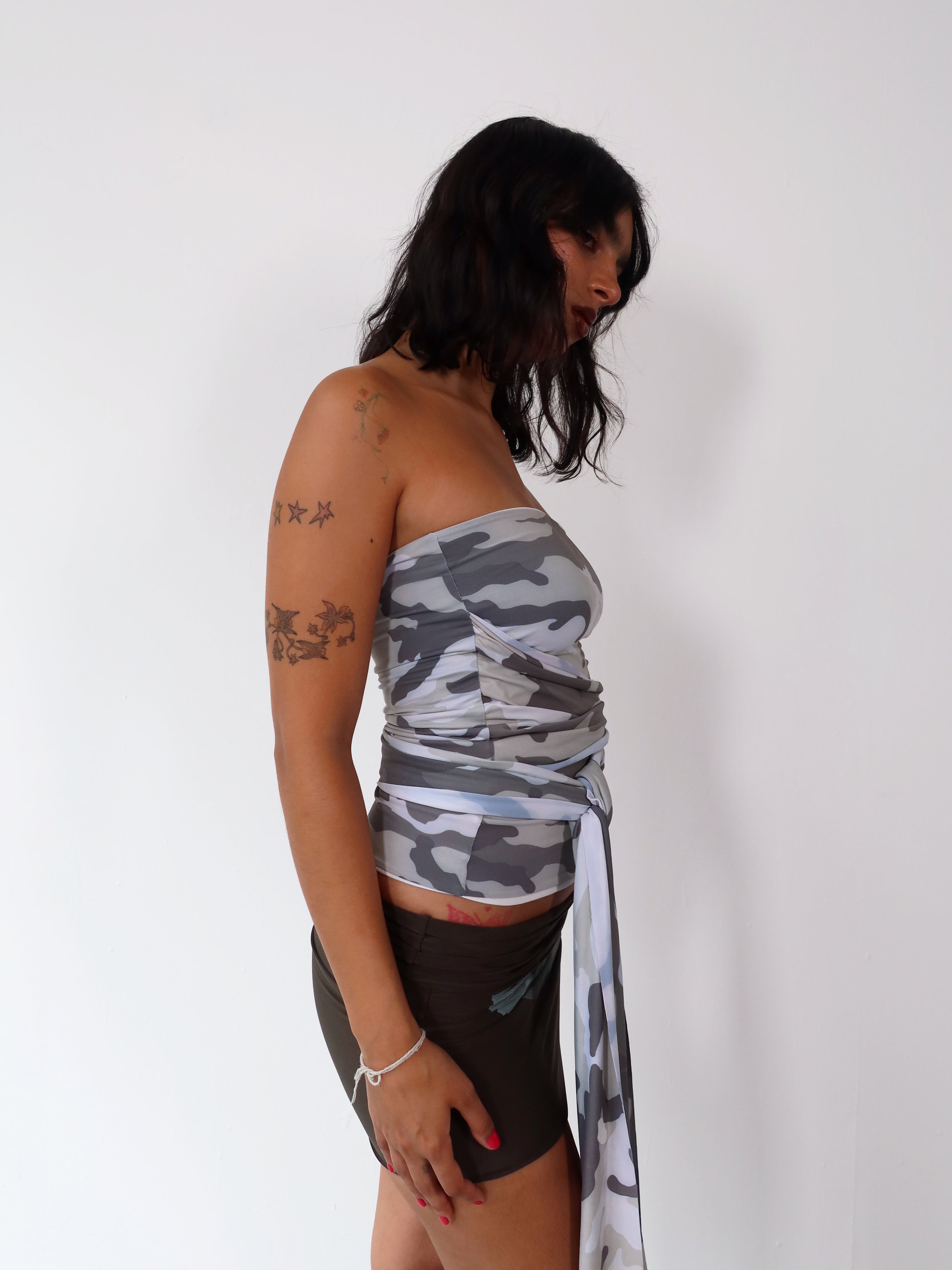 wrap top in grey camo
