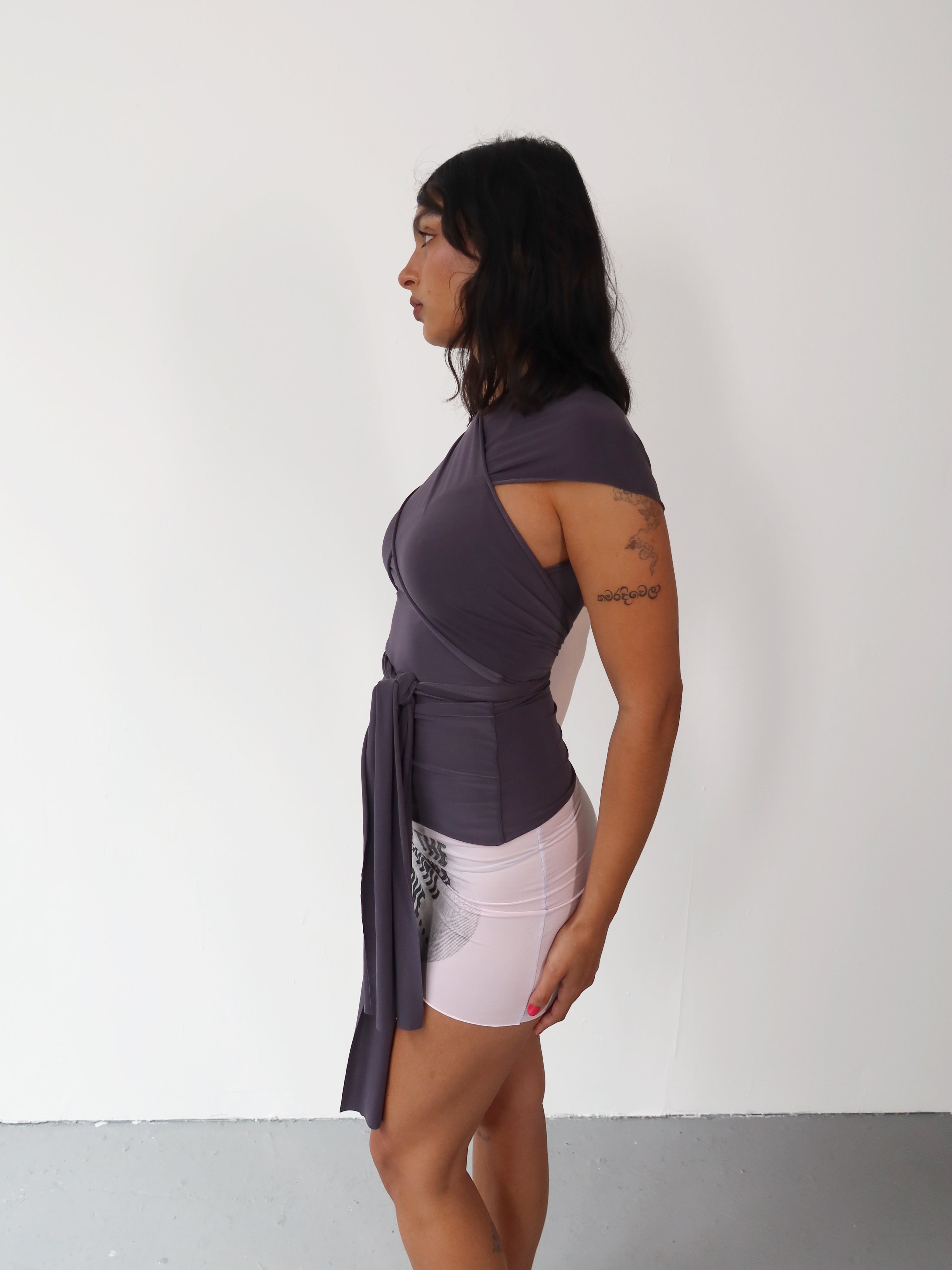 knot top in slate